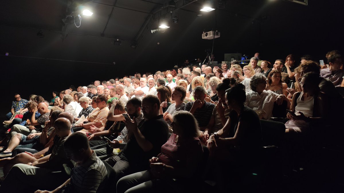 teatreprincipal's tweet photo. Avui els #aplaudiments són per a #vosaltres: hem tancat la temporada 2023/24 i us volem donar les #GRÀCIES per venir al Principal 🤗
Hem tingut fins a 51.576 espectadors en 112 funcions➡️ https://t.co/k152RWWTB1
📢 El dimarts 16, novetats: un #avanç de la programació 2024/25! https://t.co/pNNbtpFYiM