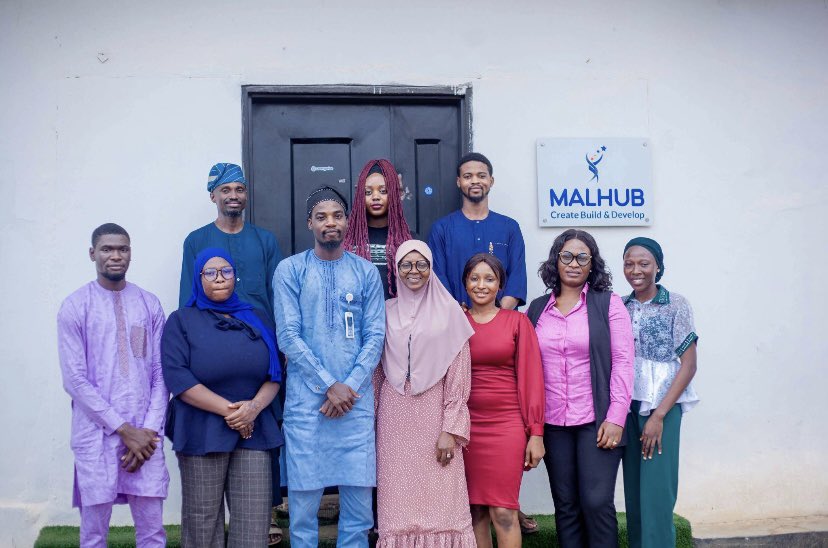 rosiecreator's tweet image. A few weeks ago, I ended a #DataAnalytics training @malhubng and the experience was fulfilling in a way that fueled my curiosity about data even more. My outstanding instructors were @ibn_wittig and @MariamJaiyeola_
I'm part of the #DataCommunity and my impact will be felt.