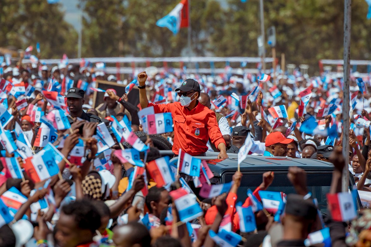 rpfinkotanyi's tweet image. With just one day left in the campaign, over 300,000 supporters in Gasabo District, Kigali City, turned up to greet RPF candidate Paul Kagame.

#ToraKagame24