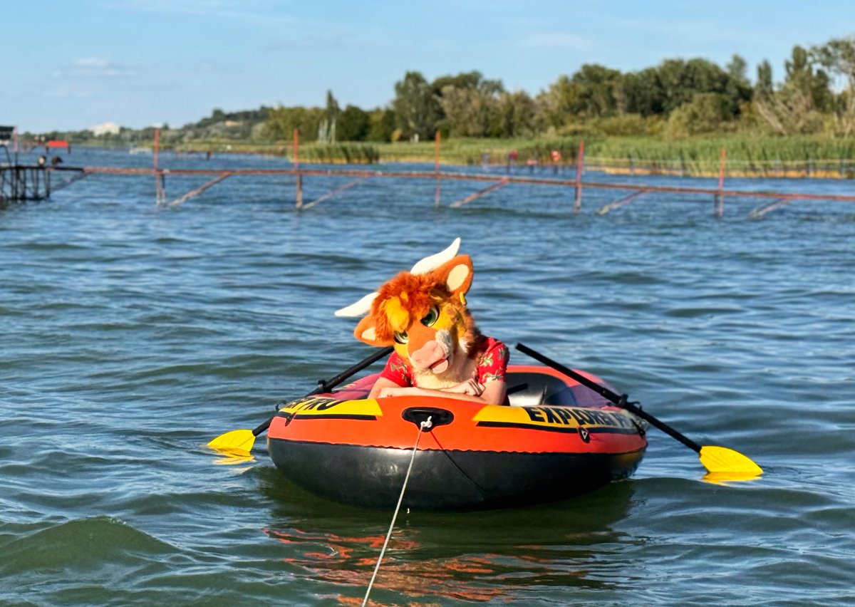 Fumps / Ruadh (@fumps_the_folf) on Twitter photo AHOY it’s #FursuitFriday matie! Setting sail for the weekend 🚢
Hope you have an amazing day!
✂️ <a href="/WintersHowling/">Winters Howling</a>
📸 <a href="/FurBendji/">Fur Bendji</a>
#fursuit #furry #FursuitFriday #fursuit #boatparty #bull #fursuiter #furry AHOY it’s #FursuitFriday matie! Setting sail for the weekend 🚢
Hope you have an amazing day!
✂️ <a href="/WintersHowling/">Winters Howling</a>
📸 <a href="/FurBendji/">Fur Bendji</a>
#fursuit #furry #FursuitFriday #fursuit #boatparty #bull #fursuiter #furry