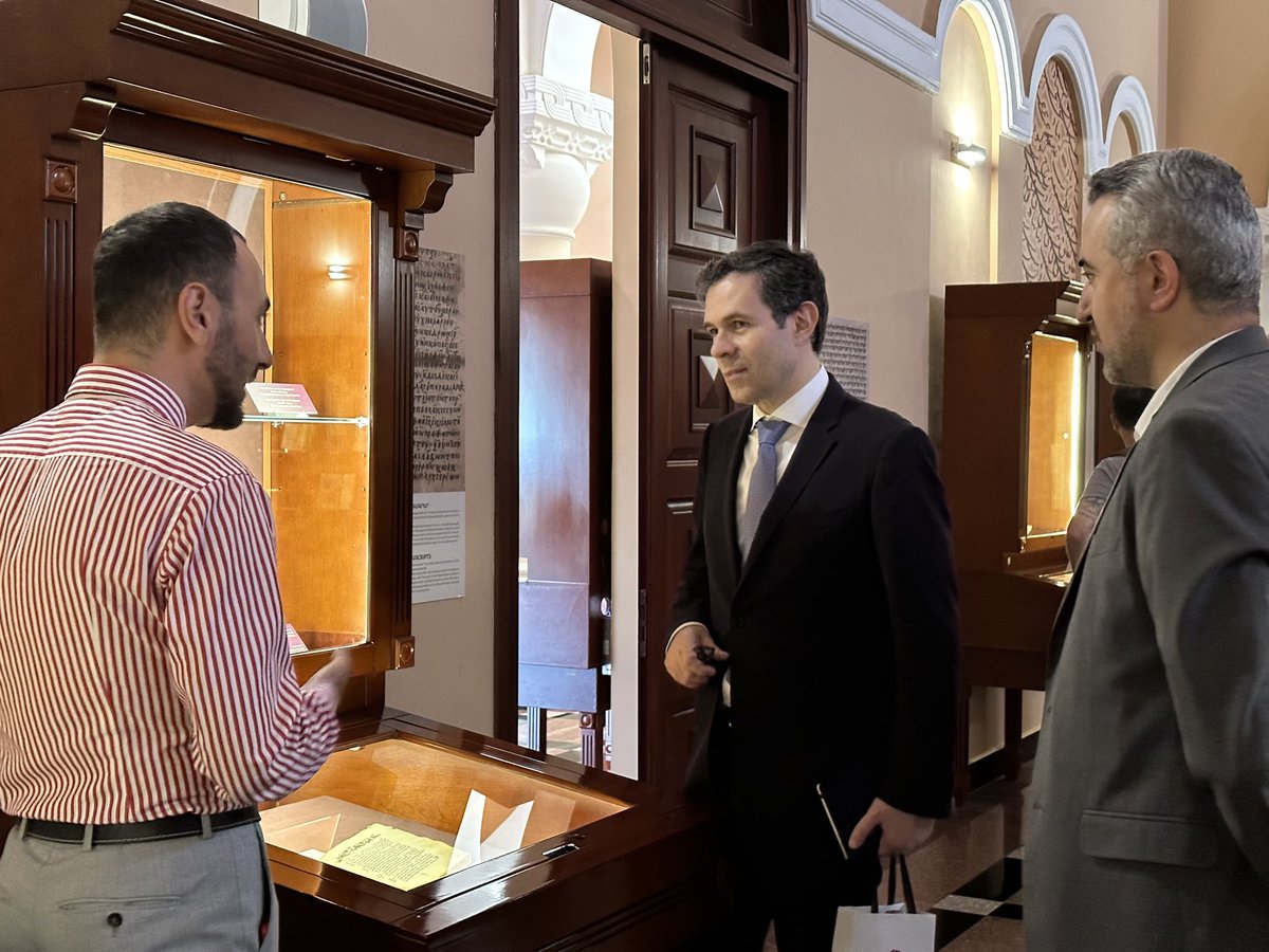 🇬🇷🇦🇲The Ambassador Extraordinary and Plenipotentiary of the Republic of #Greece to Armenia, Mr. Christos Sofianopoulos, visited Mashtots Matenadaran. 
👉🏻 matenadaran.am/en/2024/07/11/…