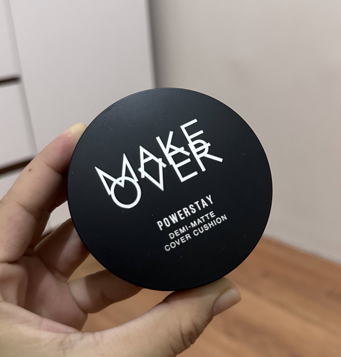 desipuspit's tweet photo. @womanfeeds_id Make over, pernah coba instaperfect baliknya make over lagi. Mau cobain yg lain masih maju mundur jadinyaa https://t.co/ck6AlvpAuz