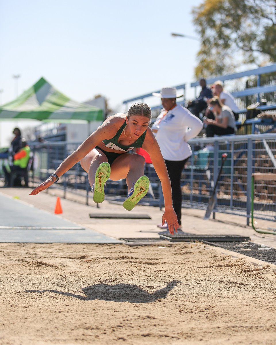 CucsaRegion5's tweet photo. CUCSA ATHLETICS | Long Jump

Another South Africa 123 at the #CUCSAGames 👏🏿👏🏿

🥇Basson, Mieke RSA 6.23
🥈Cornelissen, Andrea RSA 6.17
🥉 Dombeni, Mahlatse RSA 5.44

#Tshwane2024 | #UniSport https://t.co/SdOJw3DMaC