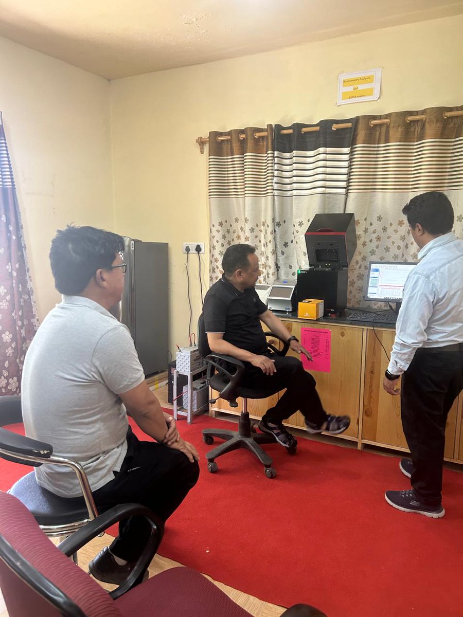 DIPR_Leh's tweet photo. The Joint Director, Sheep Husbandry, UT Ladakh, Dr Iftikhar Hussain along with District Sheep Husbandry Officer, Leh, Dr Tsewang Morup visited the Disease Surveillance Centre at Changspa, Leh &amp; took stock of the various activities carried out at the lab on July 12.

@LAHDC_LEH https://t.co/AKg45cf0ri