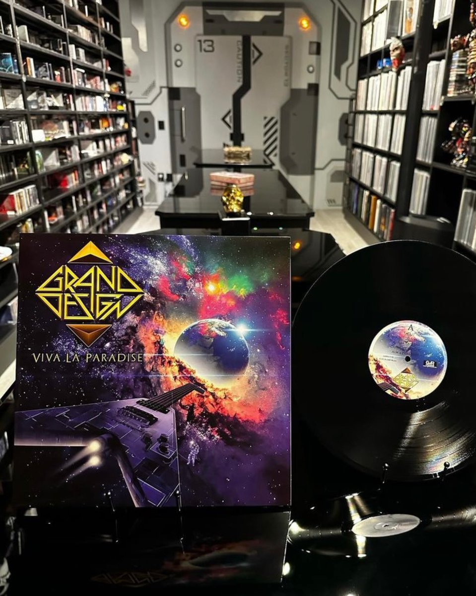 granddesigner's tweet photo. 💥Viva La Friday💥 Viva La Paradise💥
Make your friday rawk with 80s rock.
-
Buy your signed copy here:
https://t.co/fEzi27usNL
-
#vivalasvegas #fridayrocks #rockband #sweden @Rockdecades @SusansMusicPage @fika_kakaochte @ITHERETWEETER1 https://t.co/t8yzH5sgX1