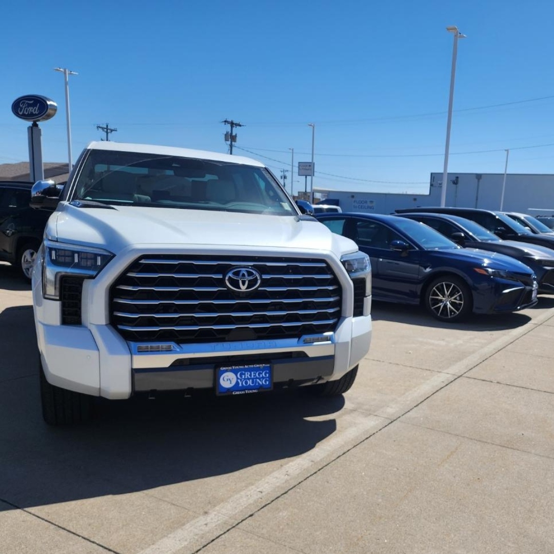 GYToyotaOttumwa's tweet image. We&apos;re proud to offer a selection that connects with our community&apos;s needs and aspirations. Stop by today and meet your perfect match. 🌟 #QualityVehicles #LocalChoice #GreggYoungOttumwa
