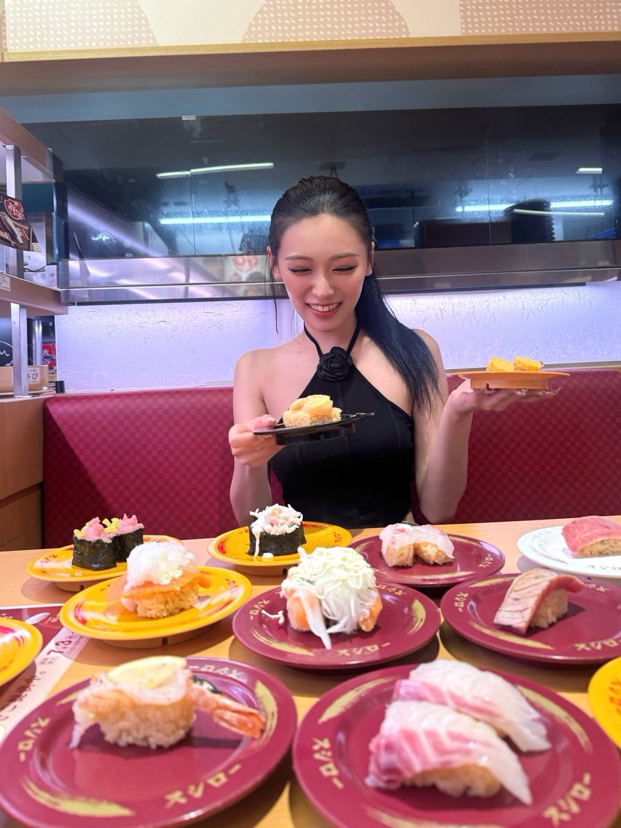 seika_tamukai's tweet photo. お寿司食べれるようになってから
人生初スシローでお寿司たらふく食べた https://t.co/nR4nWPBXMq
