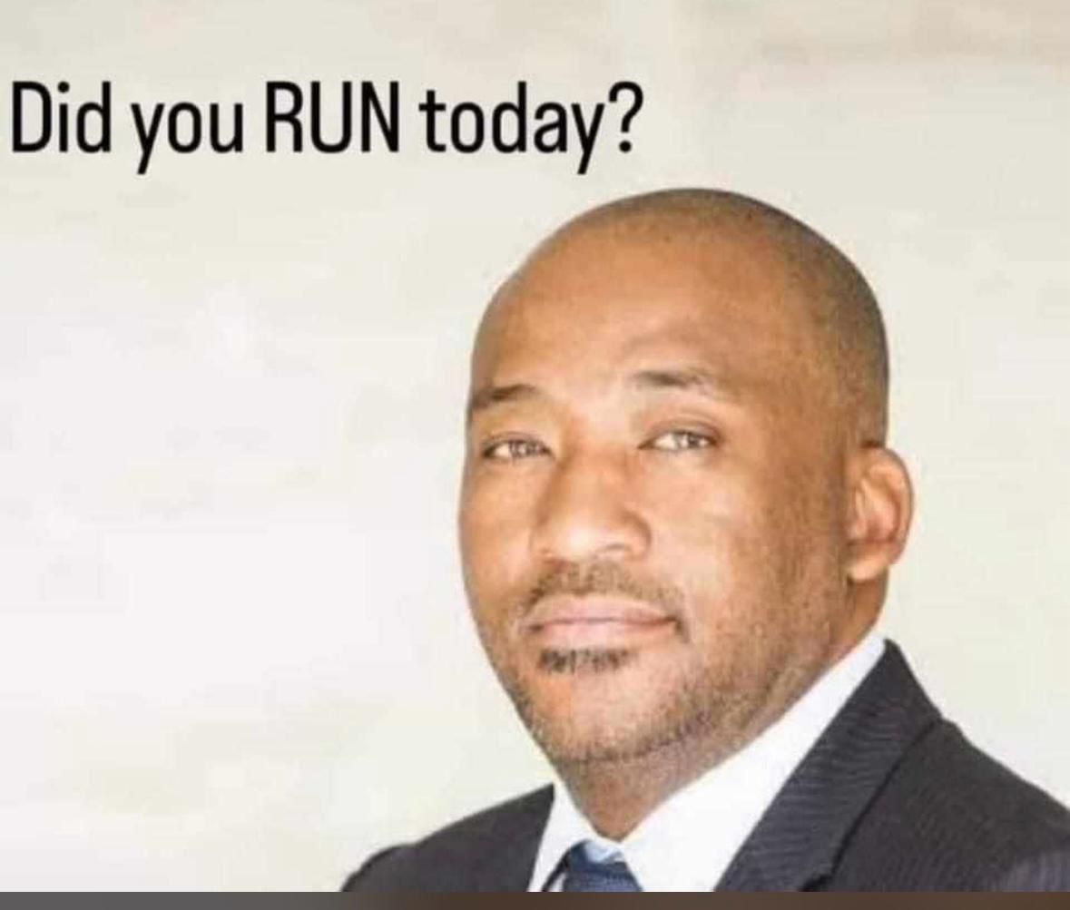 SoniShirish's tweet photo. @GaytonMcK  
have you figured out who our mutual best friend is? Ya, you are going to have a good laugh when you do. Now, how's the 10 point plan for your department coming along? Keep checking @Ismail on Facebook for good tips on cleaning up your department. Did you run today? https://t.co/F5dyFAvIYF