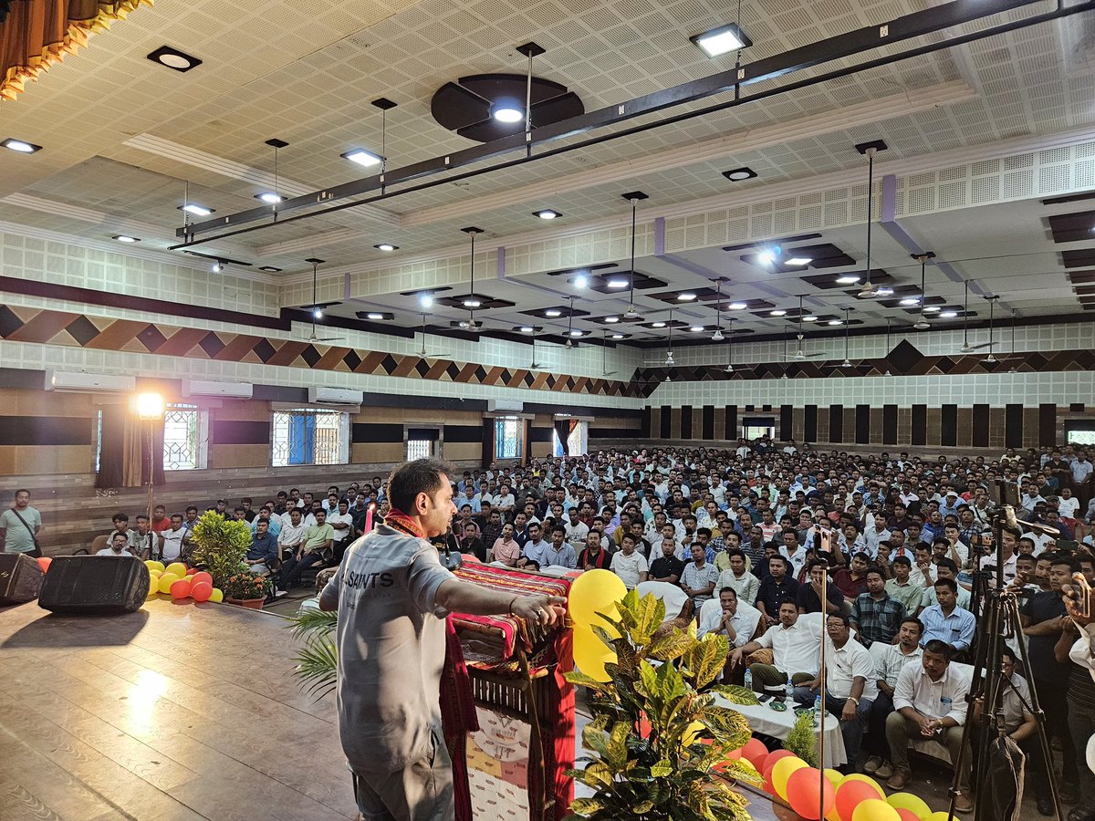 PradyotManikya's tweet photo. Interacted with my #YTF warriors at the One Day Youth Conference of @ytftipra held at the Nuai Auditorium, Khumulwng. 
 Youth are not just the ‘Future’, but they are the ‘Present’. And, if you all remain united and committed, I will do everything possible to get us our rights https://t.co/a040gOgwRq