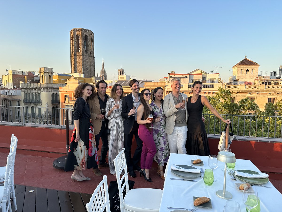 circuloliceo's tweet photo. Ayer celebramos un encuentro con las creadoras de "Don Juan no existe", de Helena Cánovas, previamente a su estreno absoluto en @FIMCPeralada.
#DonJuanNoExiste #opera #estreno #HelenaCanovas #NataliaLabourdette #musicaclassica #newopera https://t.co/5aztxoWfy7