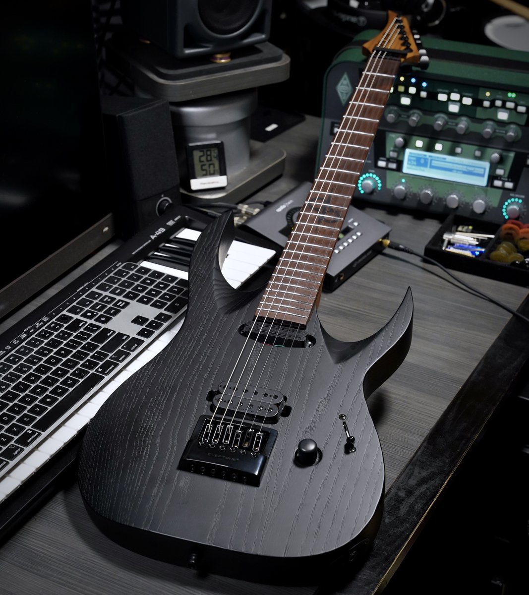 𝑴𝒚 𝑵𝒆𝒘 𝑮𝒆𝒂𝒓 SOLAR AB1.6BOP Artist LTD SOLARの