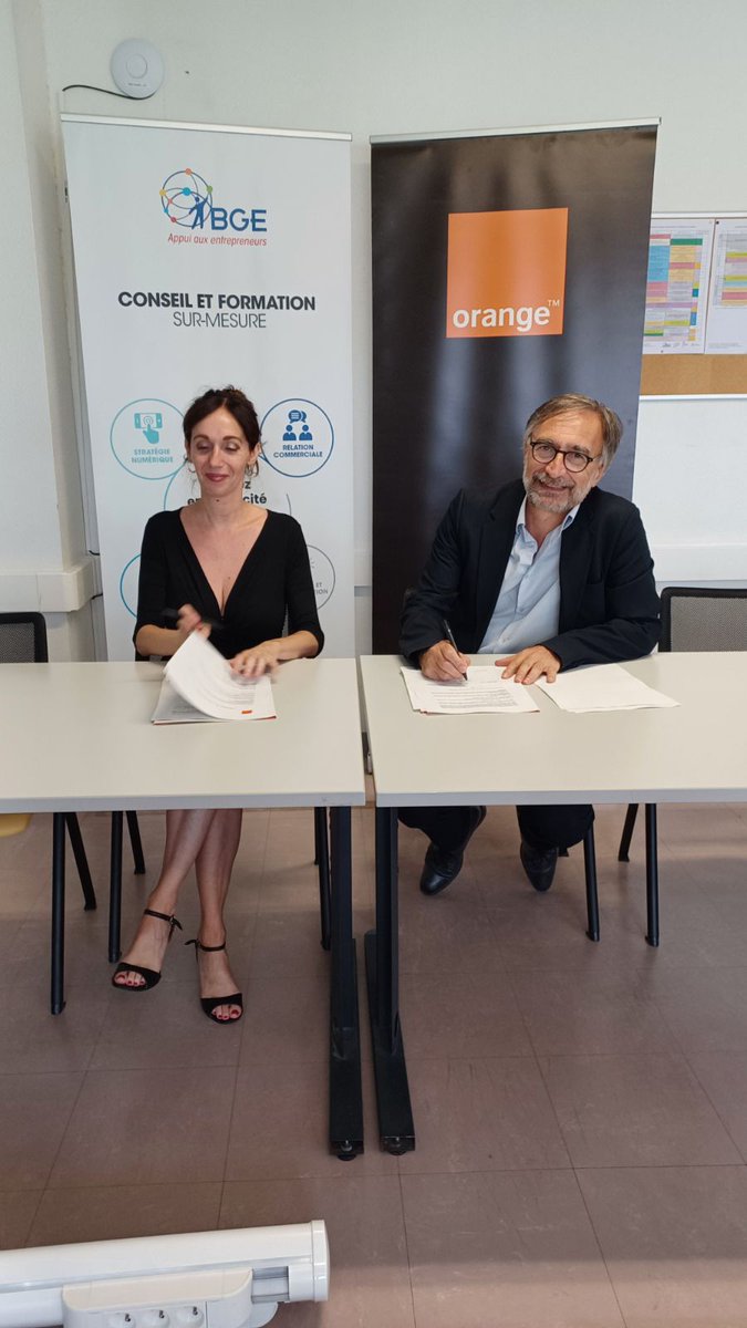 Renouvellement convention de #partenariat entre #Orange &amp; #BGEFrancheComté 
Appui &amp; suivi des jeunes entreprises pour assurer leur pérennité <a href="/OrangeBFC/">Orange Bourgogne Franche-Comté</a> propose d’aider à animer le réseau <a href="/BGEFrancheComte/">BGE Franche-Comté</a> ateliers tels que « mieux communiquer sur les réseaux sociaux"...