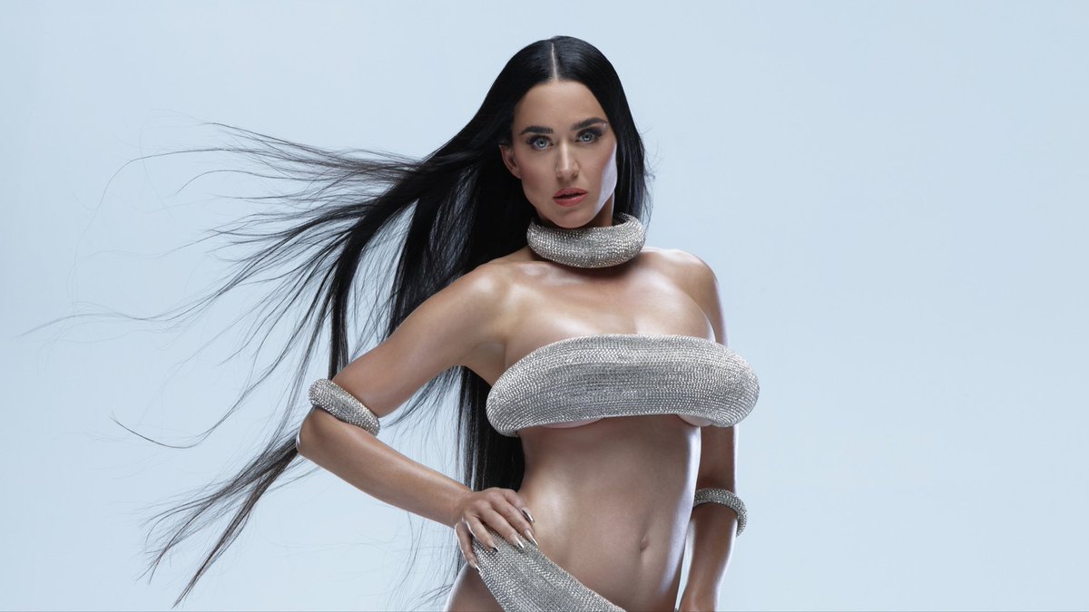 KatyPerryIndian's tweet photo. 🇮🇳 iTunes INDIA:

#1. @katyperry — “Woman’s World” (+1) *New Peak* https://t.co/ruwCio671F