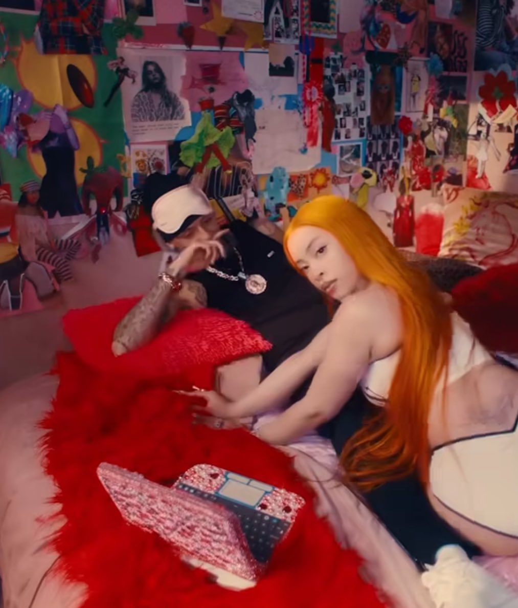 danisoysauce's tweet photo. Magalhães cameo no clip da Ice Spice + Central Cee aintnoway 💀 https://t.co/HvnxjinmtA