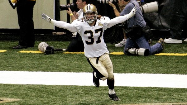 mode_cafe_'s tweet image. #stevegleason
Retired Saints safety Steve Gleason receives Arthur Ashe Courage Award at The ESPYS for his work on ALS awareness
mode-cafe.com/us/Steve+Gleas…