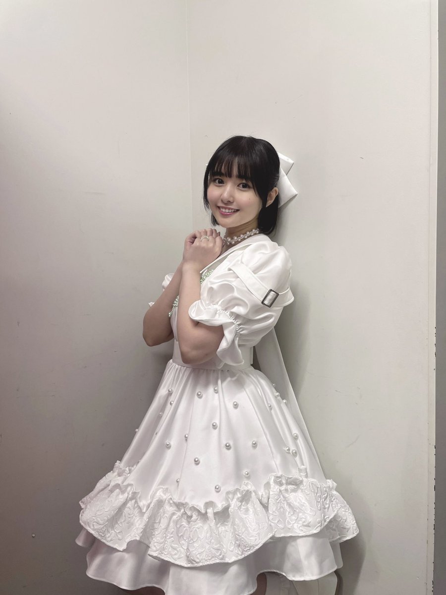 tonchiki_doll's tweet photo. お披露目ライブありがとー❣️

今日は一日中何度もぐっすり寝てて、メンバーが入れ替わり立ち替わり夢に出てきたよ🎁

まだ昨日が楽しくてわくわくしてる！早く次のライブで会いたいね~！

衣装とっても可愛いから見て欲しい💚 https://t.co/cdNAeaKjRp