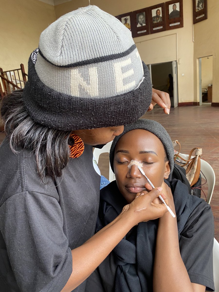 ENakaziba's tweet photo. Mentoring girls in the film makeup industry is important because it helps them gain valuable skills, knowledge, and confidence pursue a successful career in this field Of film makeup artistry
Student learning how to create #brokennose sfxmakeup look.
 #makeupclasses 
#filmmakeup https://t.co/Wa5s509kIh