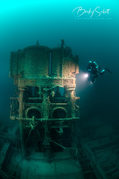 Explore the #UnderwaterPhotogrammetry #3Dmodel l I produced of the Chisholm in Isle Royale National Park. This incredible shipwreck is 150 feet deep in Lake Superior.
Explore the model by clicking on the link below! 
ow.ly/PE1I50SeYRz