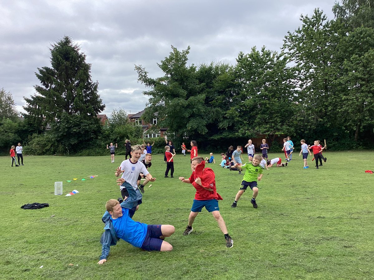 mesne_lea's tweet photo. Y5 enjoyed a very exciting and competitive game of rounders!!
Y5 showed great team work and sportsmanship 👏🌟🎾 https://t.co/TvkfyF8YAw