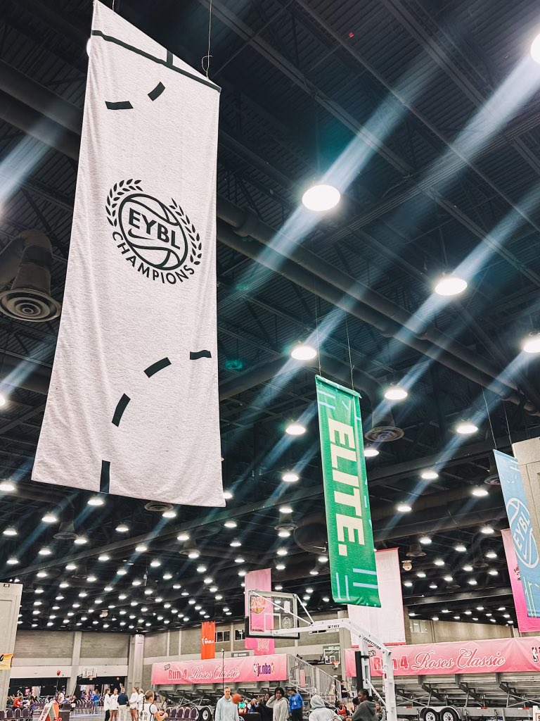 NW BLAZERS tweet media