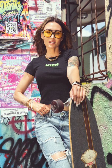 @KickStreaming 📸: @Blankslate_GG https://t.co/PgxWJM62ns<a class="tags" target="_blank" title="On Twitter" href="/?out=eyJ0eXAiOiJKV1QiLCJhbGciOiJIUzUxMiJ9.eyJpYXQiOjE3MjMyODk5ODQsImlzcyI6InR3cG9ybnN0YXJzLmNvbSIsIm5iZiI6MTcyMzI4OTk4NCwiZXhwIjoxNzU0ODI1OTg0LCJyZWRpcmVjdF91cmwiOiJodHRwczovL3R3aXR0ZXIuY29tL0tpY2tTdHJlYW1pbmcifQ.B3AqAwVekOhB_J7tbwhaBVRmMfRMVTPTqUeINwBJ4cnLWn5pffMNGN2fC-pyTuptBATQzeph15qyJC3gCBYHWQ">@KickStreaming</a><a class="tags" target="_blank" title="On Twitter" href="/?out=eyJ0eXAiOiJKV1QiLCJhbGciOiJIUzUxMiJ9.eyJpYXQiOjE3MjMyODk5ODQsImlzcyI6InR3cG9ybnN0YXJzLmNvbSIsIm5iZiI6MTcyMzI4OTk4NCwiZXhwIjoxNzU0ODI1OTg0LCJyZWRpcmVjdF91cmwiOiJodHRwczovL3R3aXR0ZXIuY29tL0JsYW5rc2xhdGVfR0cifQ.rDWhO16xq8_ivVGLBbbO9sI3gHAbgMui59jvIV5fhlIRbYPy_7oNewi7gr6qNAGzETdNrkQgcCVZyDlAtxpTfQ">@Blankslate_GG</a><a href="/tag/throne"class="tags"><span>#throne</span></a><a href="/tag/wishlist"class="tags"><span>#wishlist</span></a>