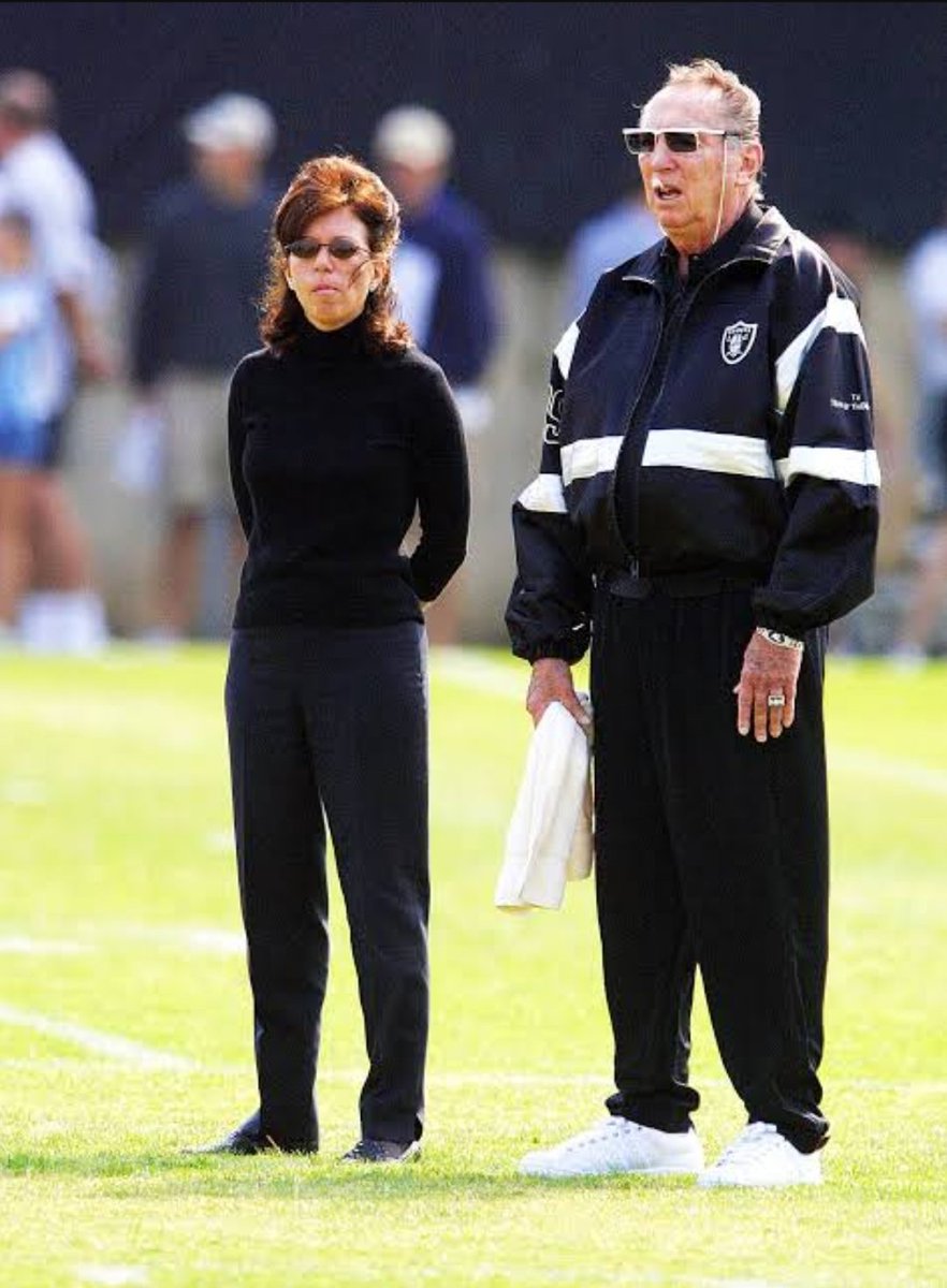 Oscar El Sanchez tweet media