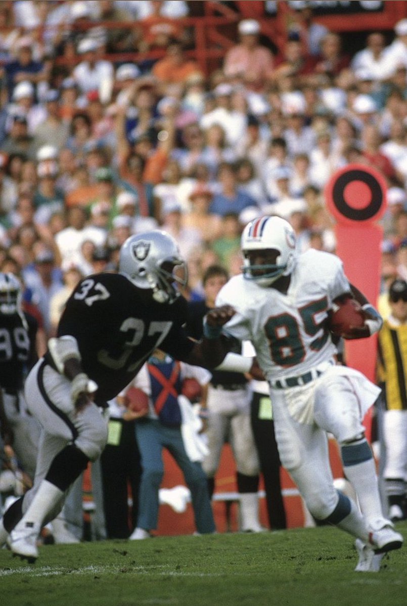 Oscar El Sanchez tweet media