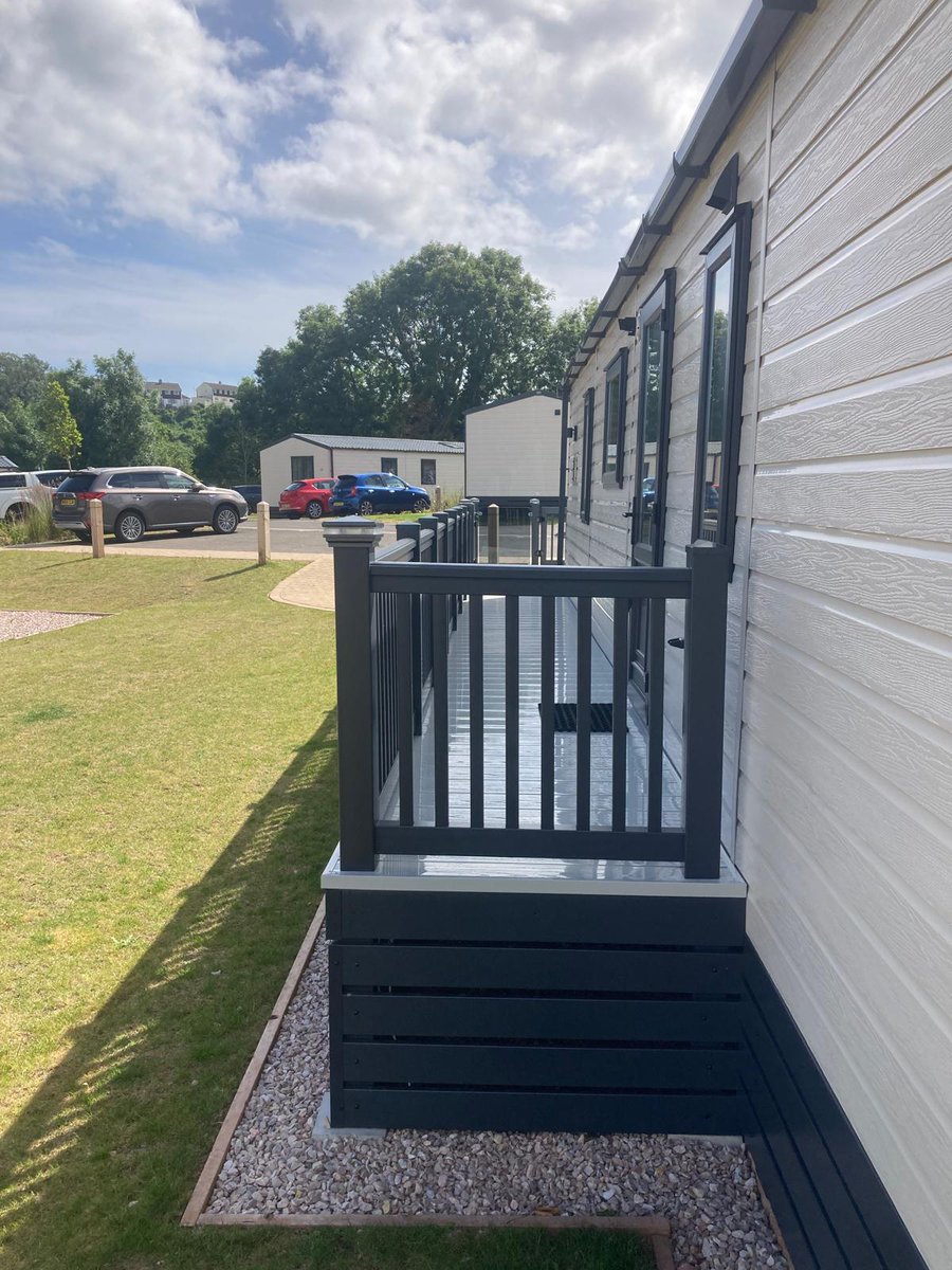 vinylsols's tweet photo. Another beautiful recent installation at @hoburneholidays Devon Bay!

If you're looking for inspiration or would like to speak to the team about upgrading your outdoor living space this summer please get in touch here: https://t.co/F9EpxgKoQA

#Decking #OutdoorLivingSpace https://t.co/SIcffCoOlr