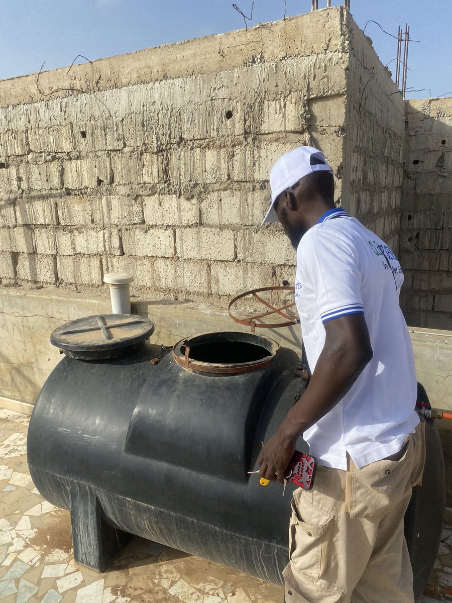 CleanwaterSen's tweet photo. Sur le terrain ! đ Notre Ă©quipe dâinspection est sur place pour garantir la qualitĂ© de votre eau. Merci de nous faire confiance ! #EauPropre #Senegal #CleanWaterSenegal https://t.co/3mGtl9yxQG