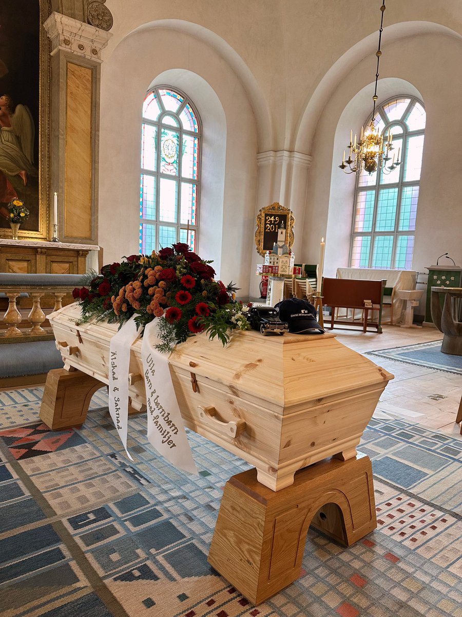 Helen Sjöö tweet media