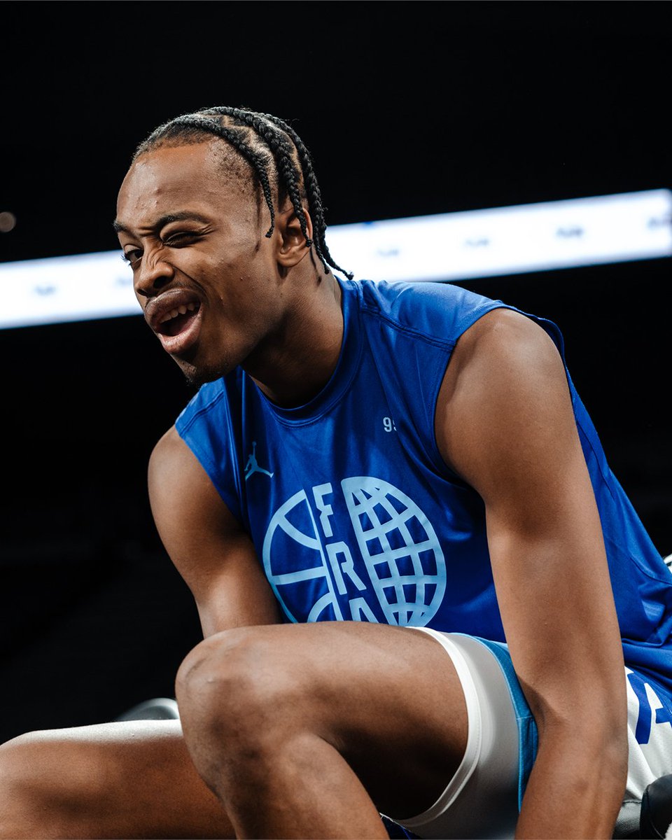 FRABasketball's tweet image. Bilal Coulibaly et le CM ont un 🎁 pour vous !

2⃣x2⃣ places à gagner en catégorie Prestige pour les rencontres France-Serbie ⚔️

🔵 Suivre @FRABasketball et @Bilaal_6 
🔵 Reposter cette publication
🔵 Mentionner deux amis

#TeamFranceBasket | #PassionnémentBleu