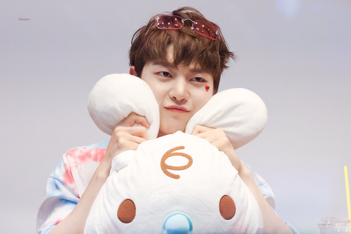 _reason___'s tweet photo. 240626 HQ 

ㅇ3ㅇ 

#석매튜 #SEOKMATTHEW #ソクマシュー #ZB1 #제로베이스원 https://t.co/PYgEsiXdE6