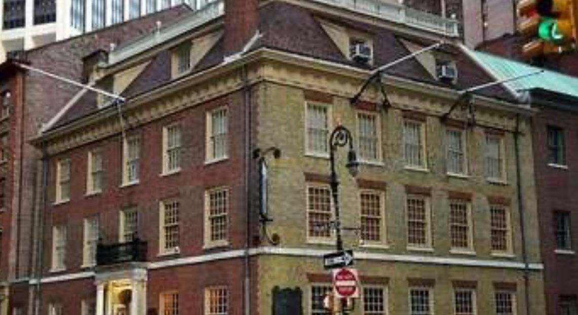 ColeHadley35284's tweet photo. @KedcARTS oldest building in manhattan is a tavern built 50 years before the civil war! https://t.co/UI0svQCCgv