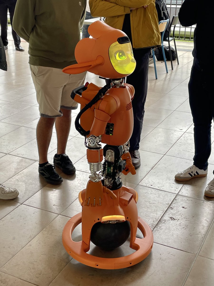 ISIR_labo's tweet photo. 🤖 Miroka incarne une nouvelle génération de robots, dotée d'une agilité renforcée, d'une intelligence artificielle avancée et de caractéristiques innovantes!
Une acquisition rendue possible grâce au co-financement @ai4idf_DIM-@iledefrance, @Inserm, @CNRSinformatics, @ISIR_labo🤝 https://t.co/u7i4vSRAsr