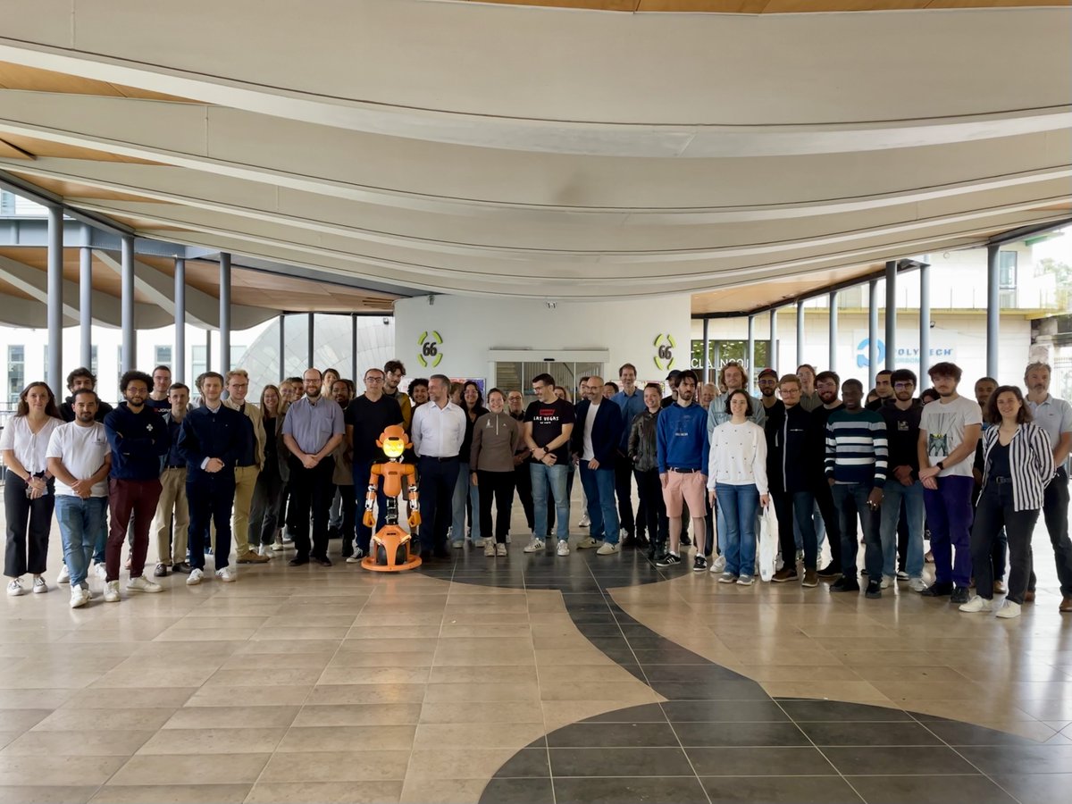 ISIR_labo's tweet photo. 🤖 Miroka incarne une nouvelle génération de robots, dotée d'une agilité renforcée, d'une intelligence artificielle avancée et de caractéristiques innovantes!
Une acquisition rendue possible grâce au co-financement @ai4idf_DIM-@iledefrance, @Inserm, @CNRSinformatics, @ISIR_labo🤝 https://t.co/u7i4vSRAsr