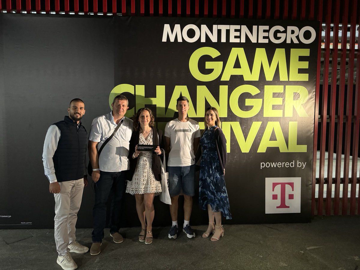 HealChain_me's tweet photo. 🌐We are proud to announce that our Healchain team was rewarded at the Montenegro Game Changer Festival, winning the award in the Blockchain Services Project of the Year category. Representatives from our development and research team proudly accepted the award. https://t.co/668w0172Mp