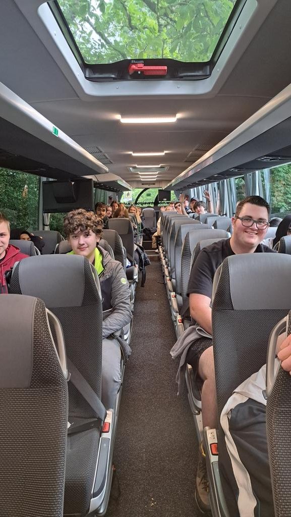 MrsEyles825's tweet photo. We have arrived in Wales! #jtfsscienceresidential #jtfsenviro https://t.co/hgJjyKfdaJ