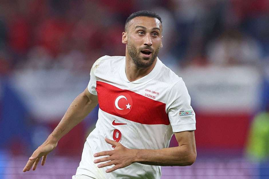 OlayHaber_Bursa's tweet photo. Cenk Tosun adım adım Fenerbahçe’ye

https://t.co/vZmpj4uApc https://t.co/zoUNdgBu1C