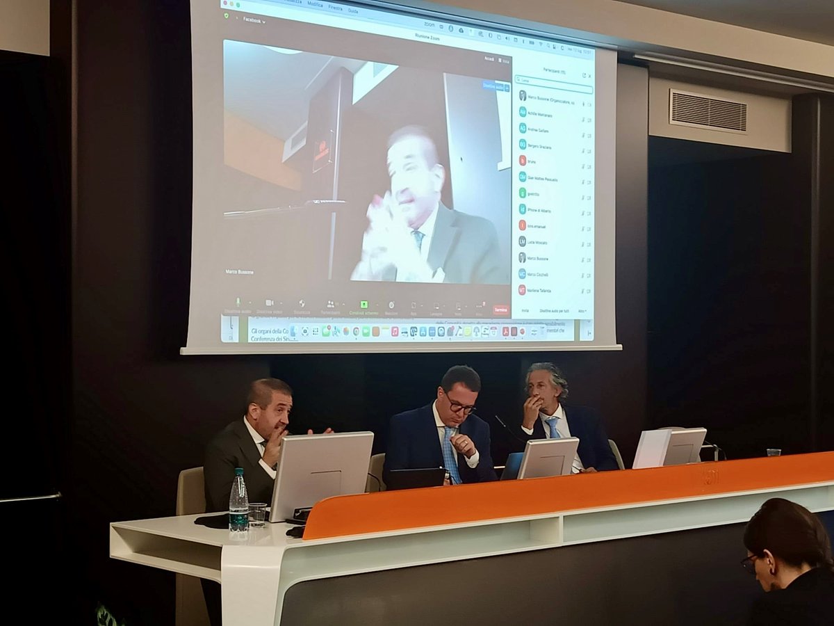 AnciLiguria's tweet photo. 📝#Areeinterne, carenza di servizi su sanità e scuola, #bul, spopolamento: i temi affrontati dal dg @PierluigiVinai al convegno organizzato da #Uncem sulla riscrittura del #Tuel.
La notizia
👉https://t.co/QdrsTVChV0 https://t.co/ViTFiQhWfp