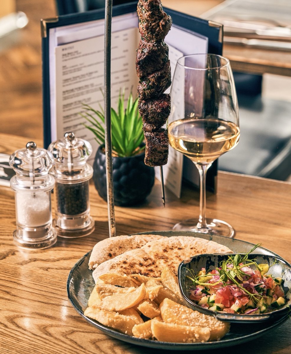 dishbarandrest's tweet photo. No plans tonight? We’ve got you covered! 🎉

Due to last minute cancellations, we have availability this evening!! 

Book with us online, or give us a call 💻📞 https://t.co/hEGAU73ifc