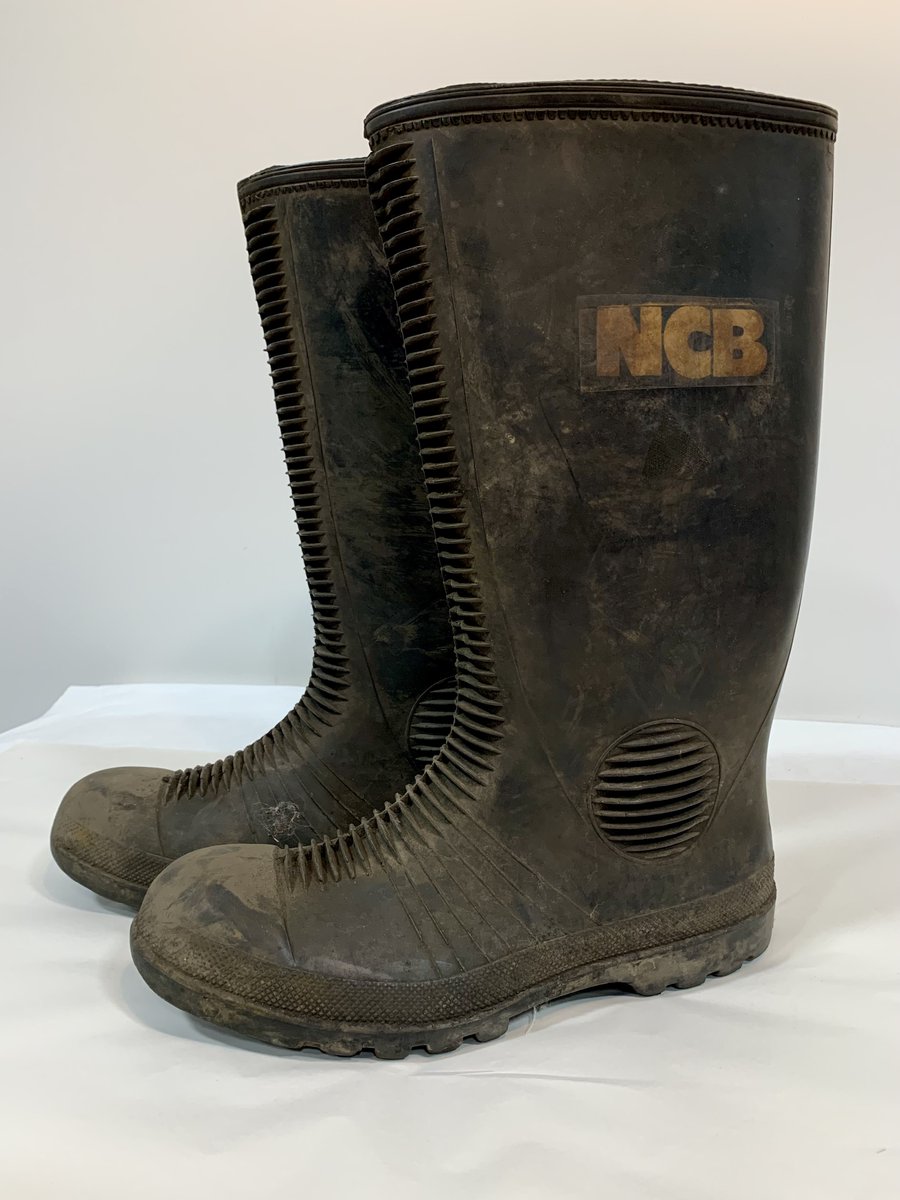 Fancy a behind the scenes look at our museum and archive collections? The next tour of our Bankhead Collections Centre is at 10:30 on Monday 12 August. To learn more, and to book your FREE place, click here: ow.ly/xFli50S1SPy