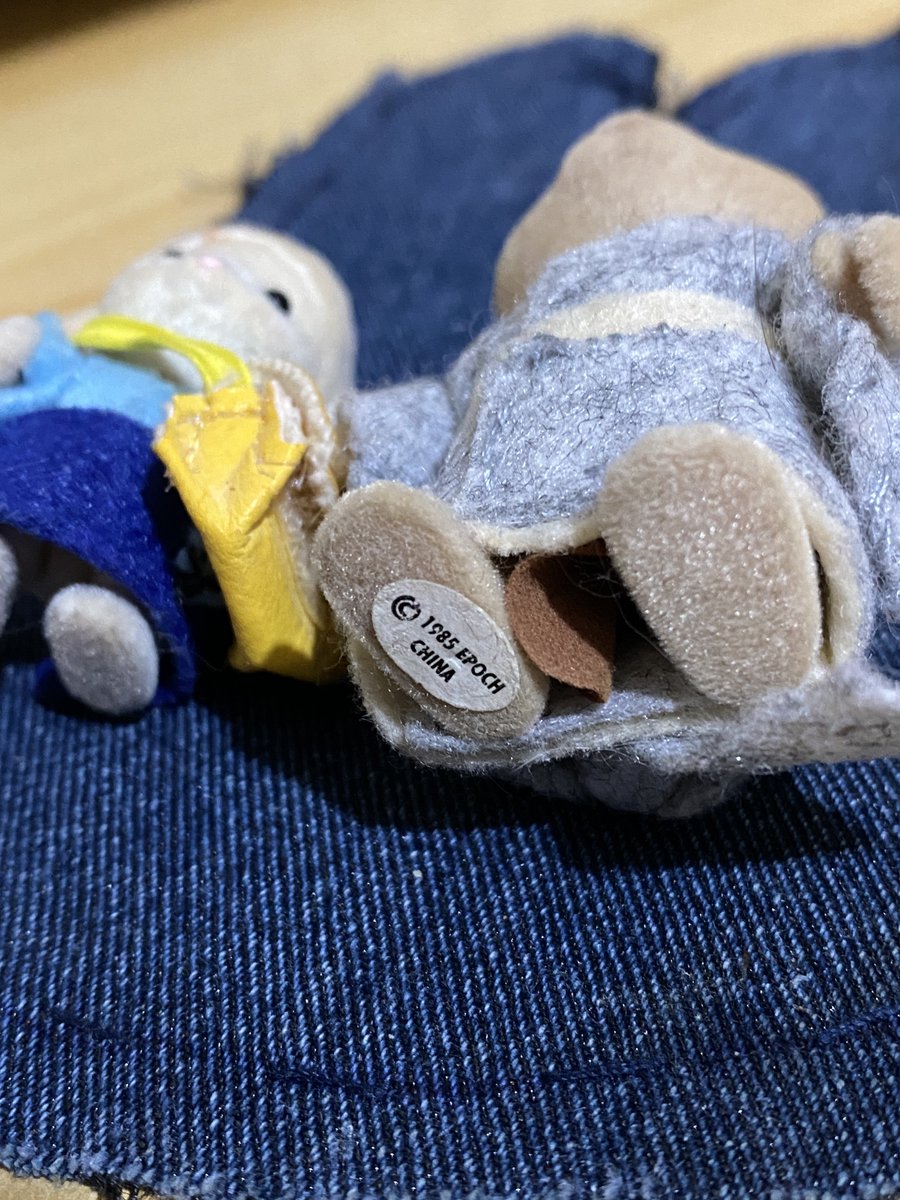 wts sylvanian families ph

baby sheep &amp; sea otter brother 
free yellow bag 
250 php as set! 

x sensi! 

dm to claim!