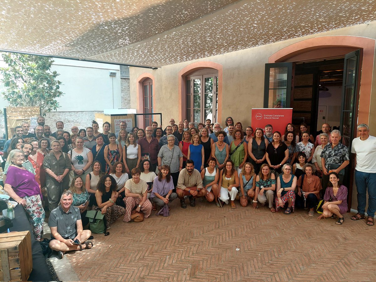 ecasacciosocial's tweet photo. Moltes gràcies a totes les entitats que formeu part d'ECAS i que heu assisit a l'Assemblea General Ordinària, que ha tingut lloc avui al @hubsocialbcn. Juntes, seguim sumant! https://t.co/hLyXV7vFOD