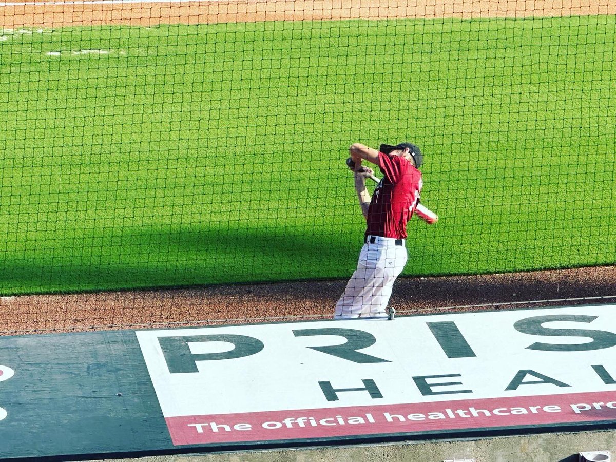 KaraGormleyM's tweet photo. Well this is exciting! It’s not every day you get to kick off a baseball tournament at #FoundersPark. Go Garnet & Black!
Going to be a tad late to work today. https://t.co/WFhHkwWtXN