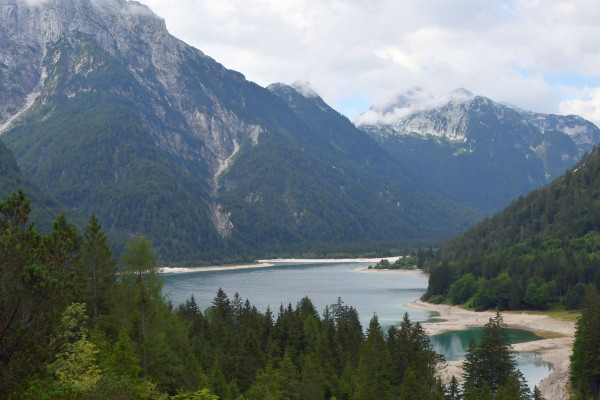 VisitFVG's tweet photo. Scopri come l'azione millenaria dei ghiacciai a modellato il territorio a Cave del #Predil🏞️ 
Passeggia in questo sito geologico regionale accompagnato da una guida esperta🏃 🚶  
Prenota la tua esperienza⤵️
  https://t.co/6otrgbhb6i

#iosonofvg #visitfvg https://t.co/wqKlyOzBRr