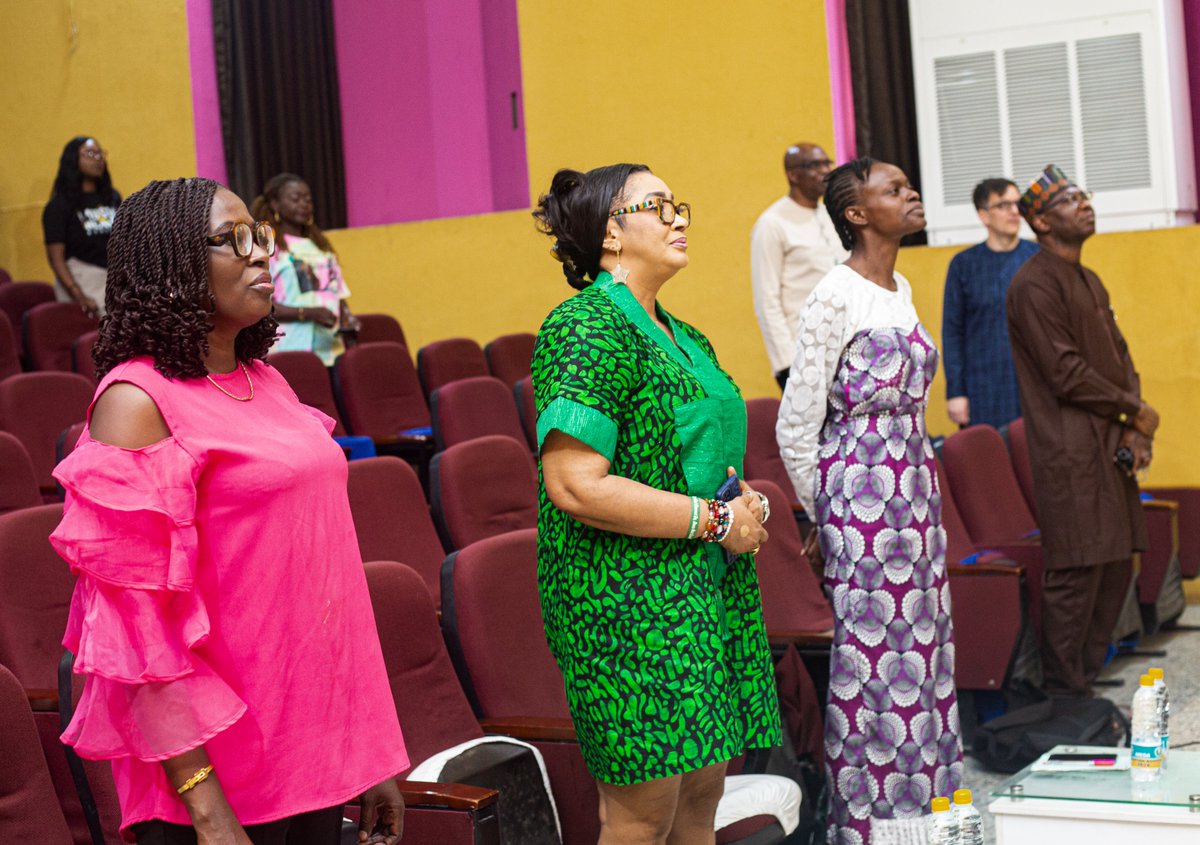 CRePHSNIMR's tweet image. #MegaBootcamp

Welcome to Pitch Day 1

Our Judges are ready, the Teams are ready, the Comperes are also ready!