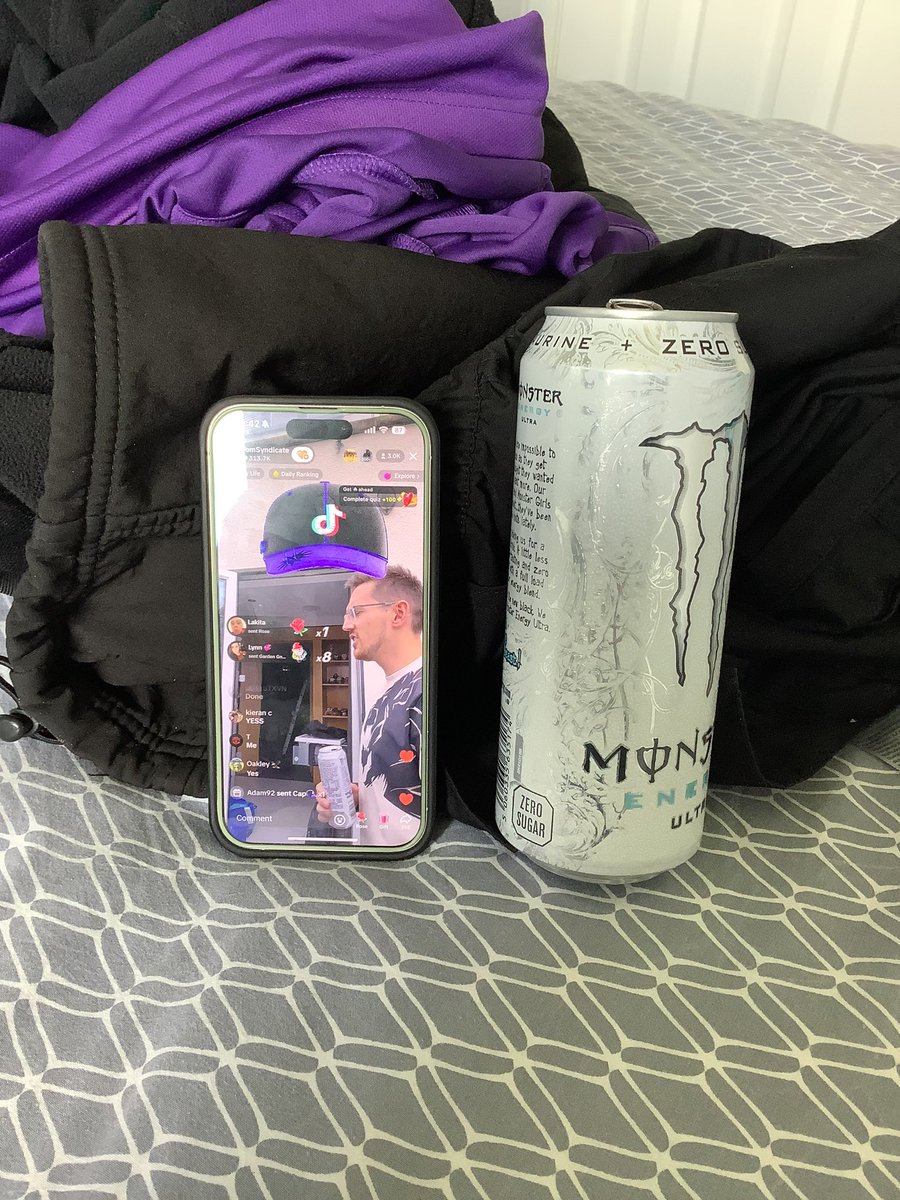 Ross Connor tweet media