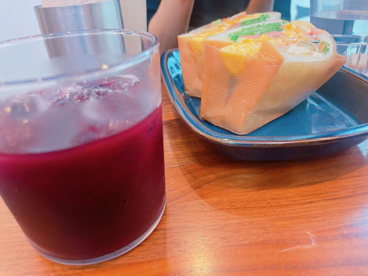 3日目終了しました！
ご来場ありがとうございました☺️
感想も楽しく読ませていただいてます！

お気をつけてお帰りください🫶🏻
#あだちでんき　

朝に食べた美味しいサンドイッチを添えて