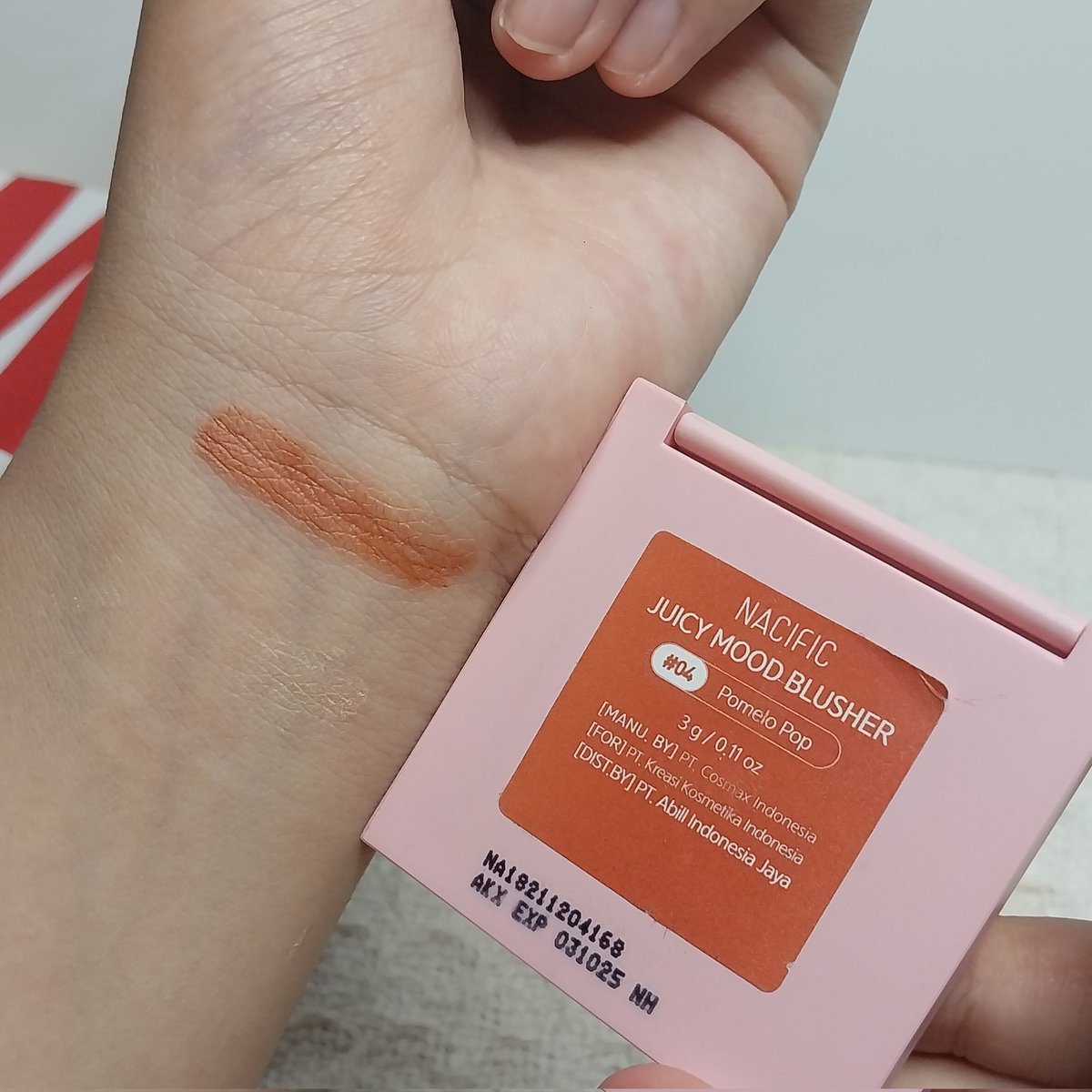 yaa pantesan aja viral, karena finishnya SENATURAL ITU 💘

buat yang suka cream blush, kalian wajib coba 3in1 juicy mood blushnya si nacific inii‼️