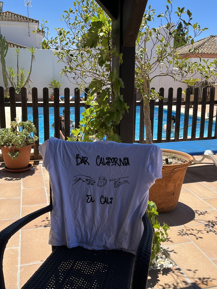 VitiAzulon's tweet photo. En las vacaciones, siempre presente @BarCaliforniaG ❤️ https://t.co/vu4e1LZrdq